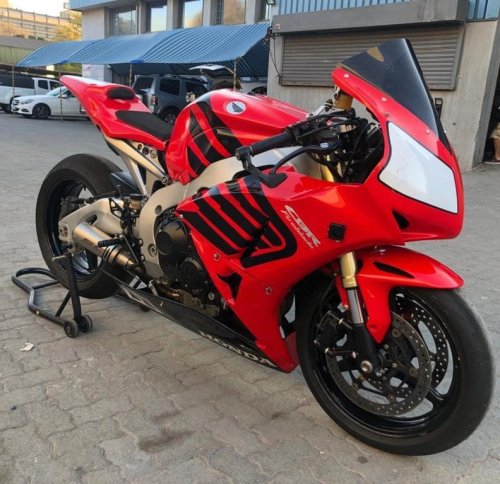 2009 Honda CBR1000RR Fireblade - Track Bike